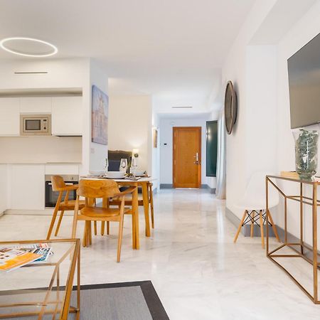 Panther Home Francos Севиля Екстериор снимка