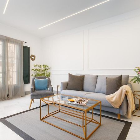 Panther Home Francos Севиля Екстериор снимка
