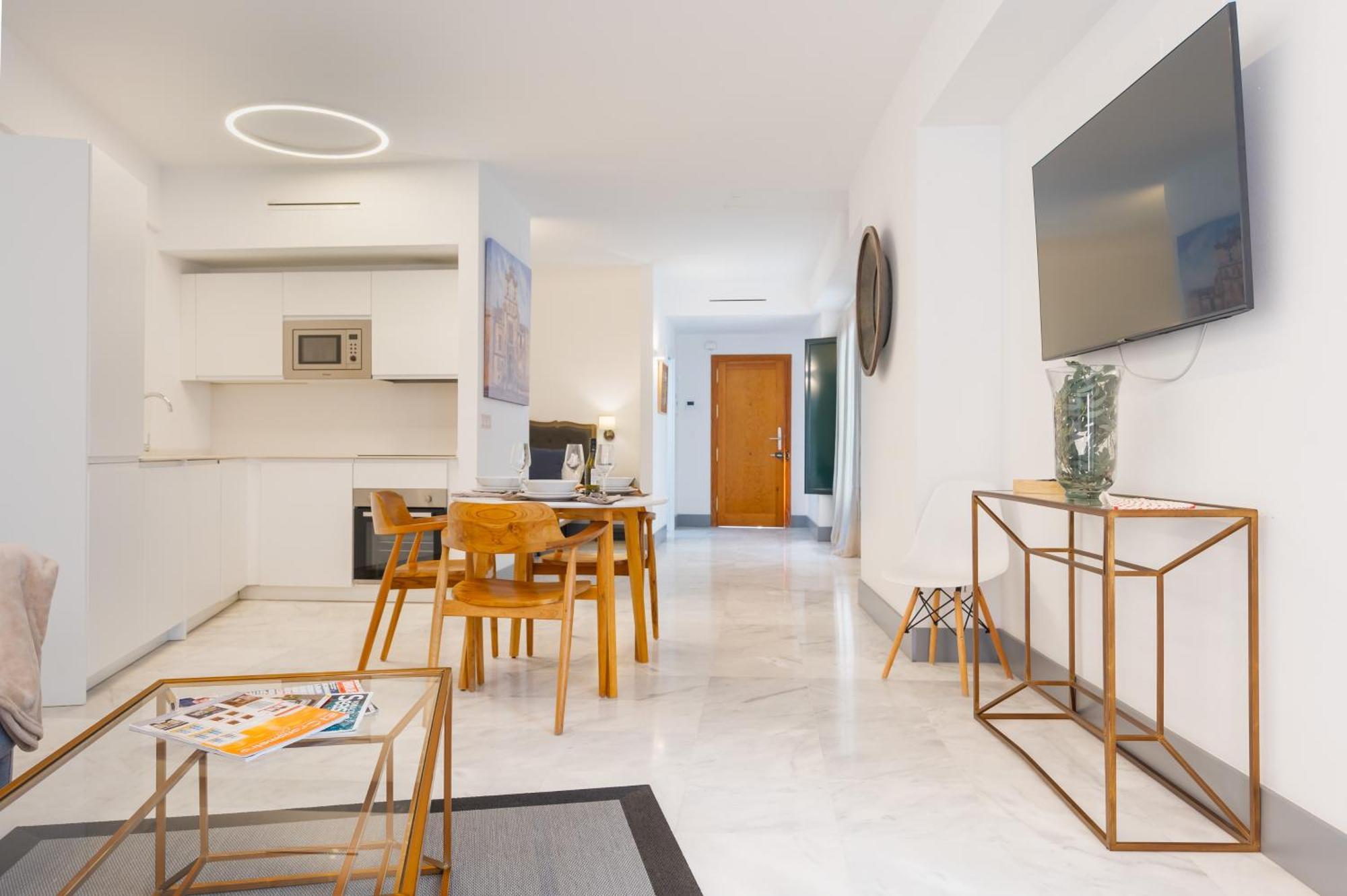 Panther Home Francos Севиля Екстериор снимка