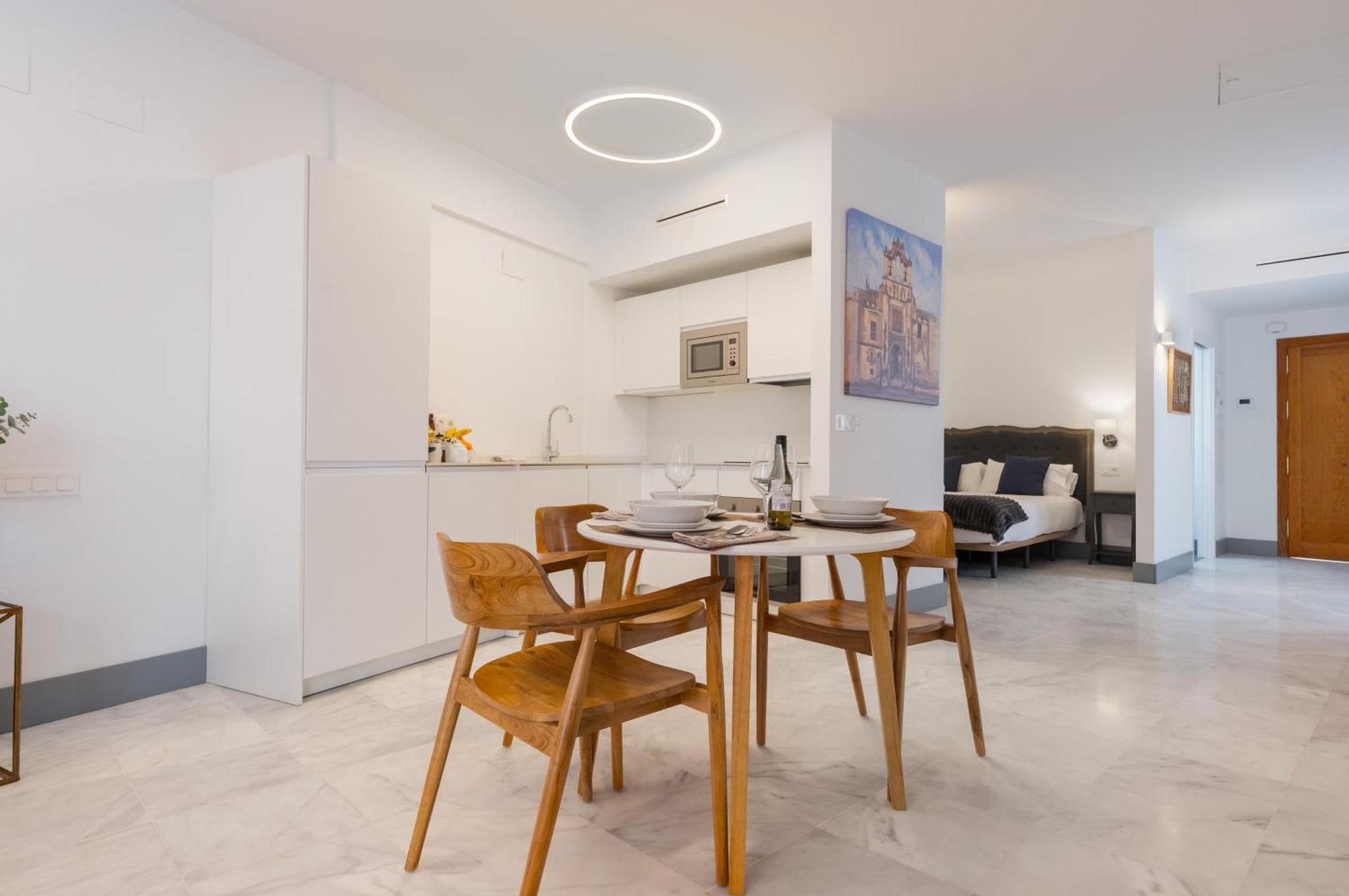 Panther Home Francos Севиля Екстериор снимка