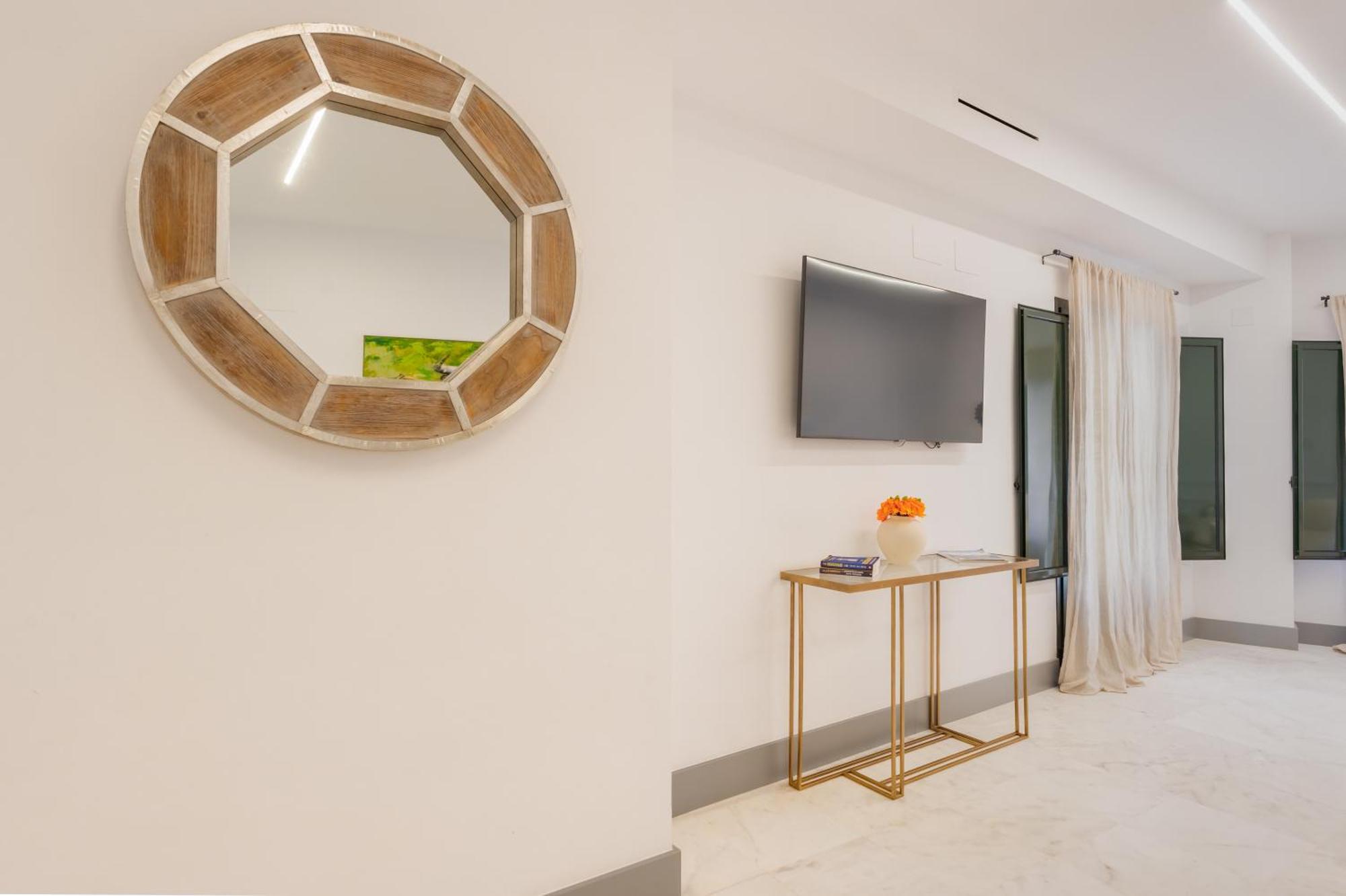 Panther Home Francos Севиля Екстериор снимка